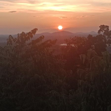 Happy Bungalow & Trekking Banlung Esterno foto