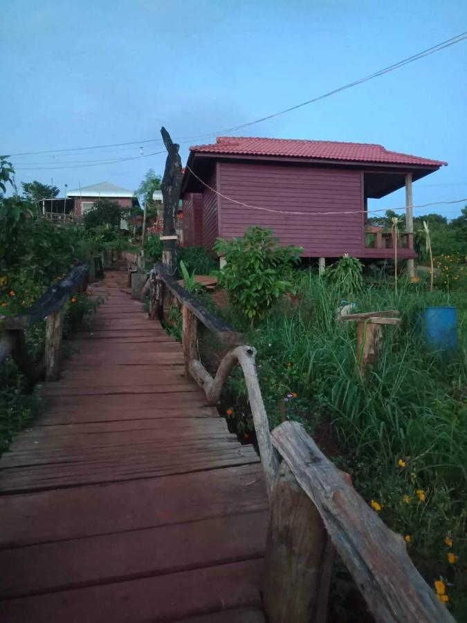 Happy Bungalow & Trekking Banlung Esterno foto