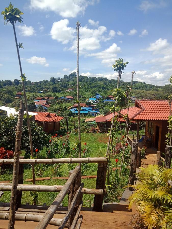 Happy Bungalow & Trekking Banlung Esterno foto