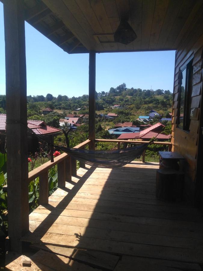 Happy Bungalow & Trekking Banlung Esterno foto